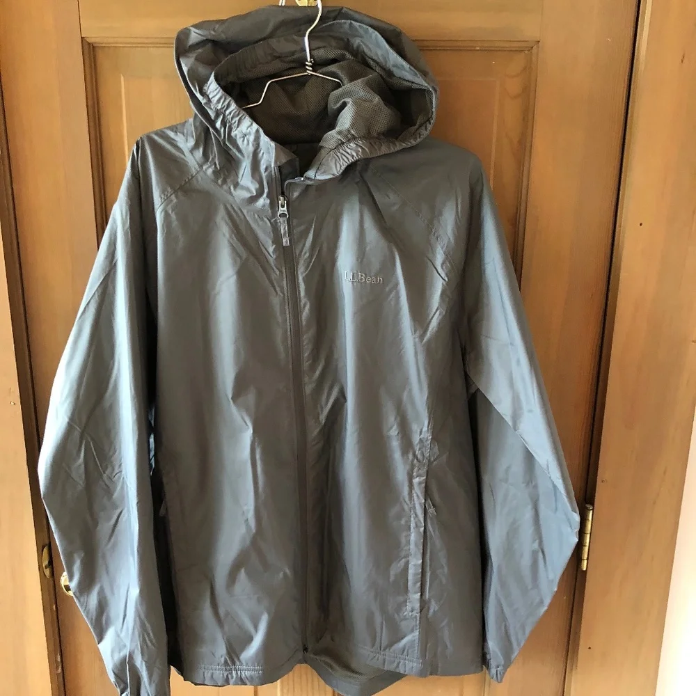 LL Bean Men's‎ Rain Jacket NWOT